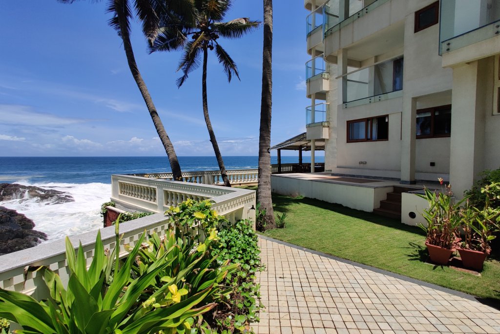 kerala beach resort