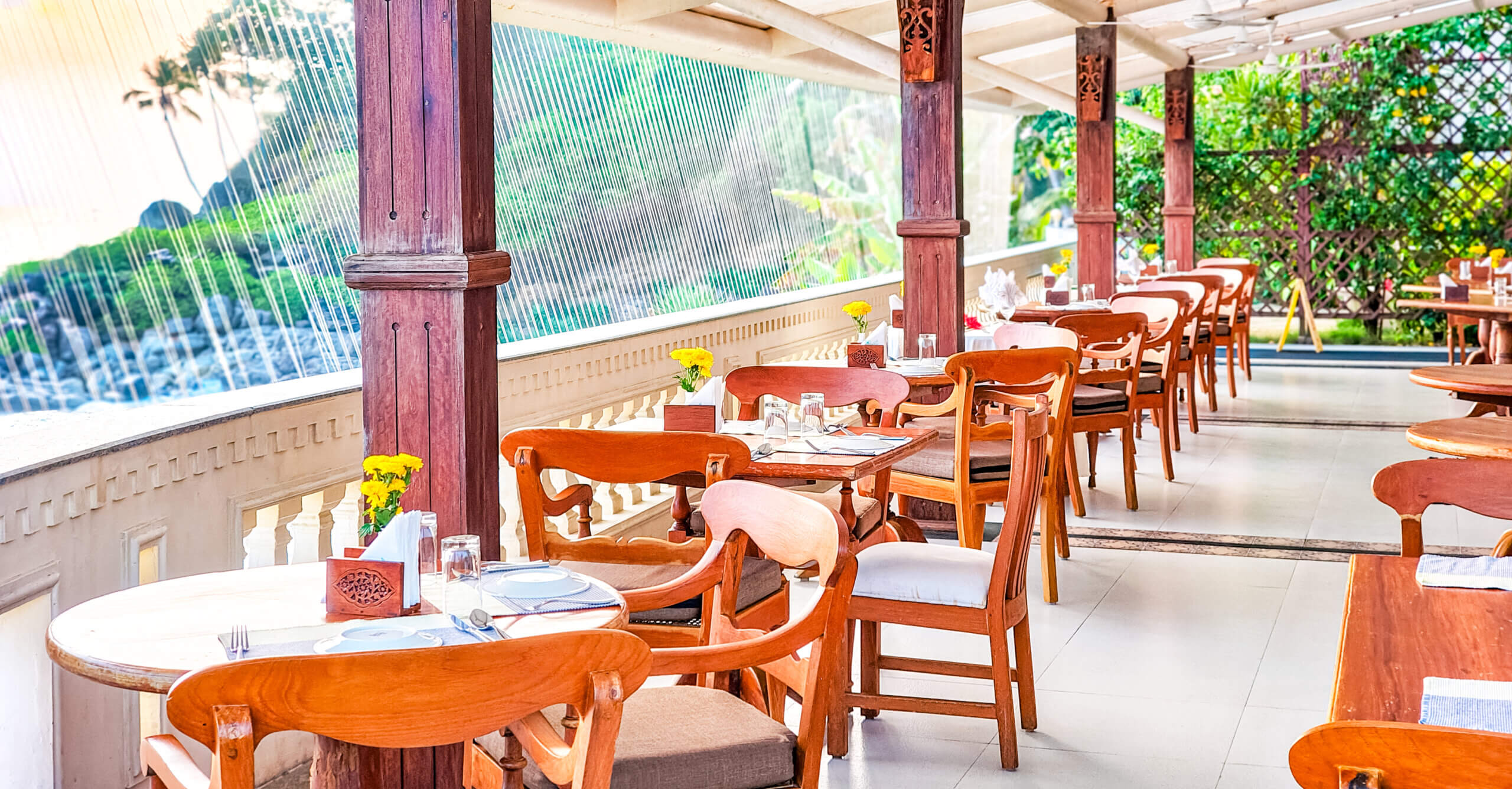 12_seaview-dining