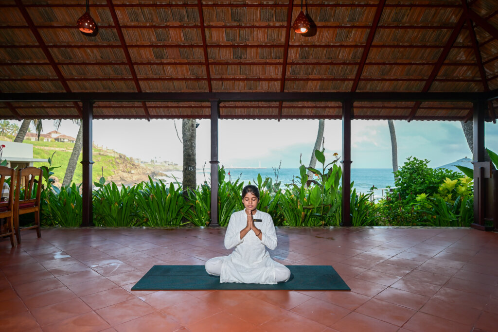 Yoga 2 Rockholm at the Ligth House Beach