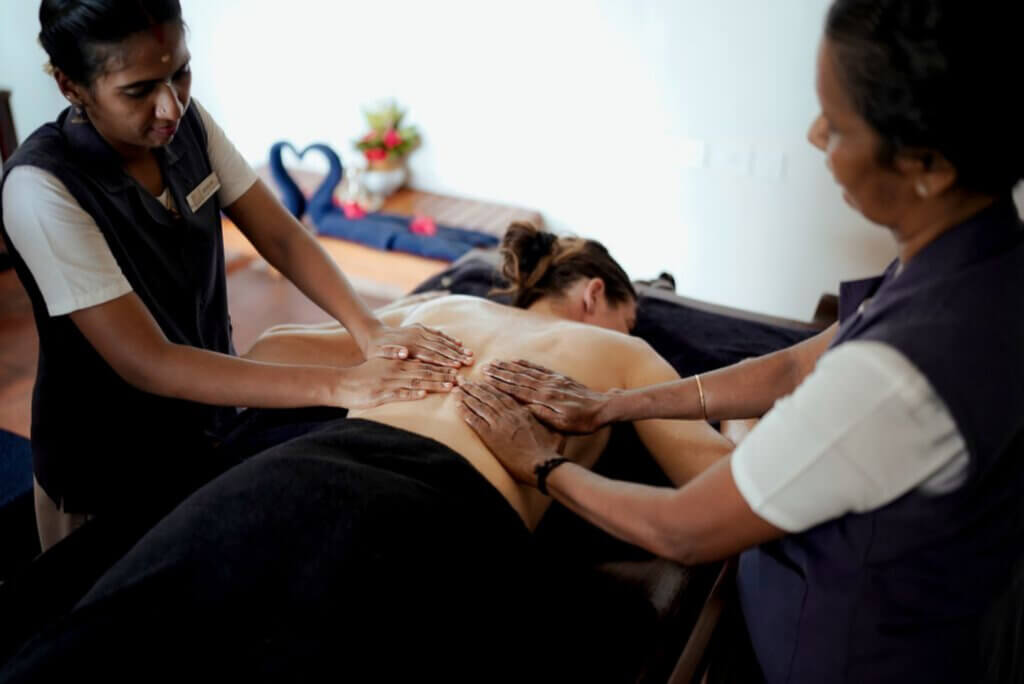 what is abhyanga massage