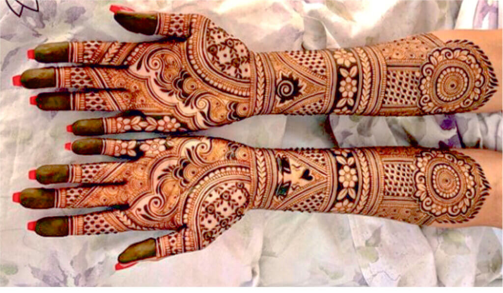 Mehandi Art Rockholm at the Light House Beach